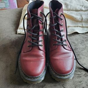 Dr. Martens Luana